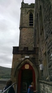 The entrance to The Three Wise Monkeys, Fort William