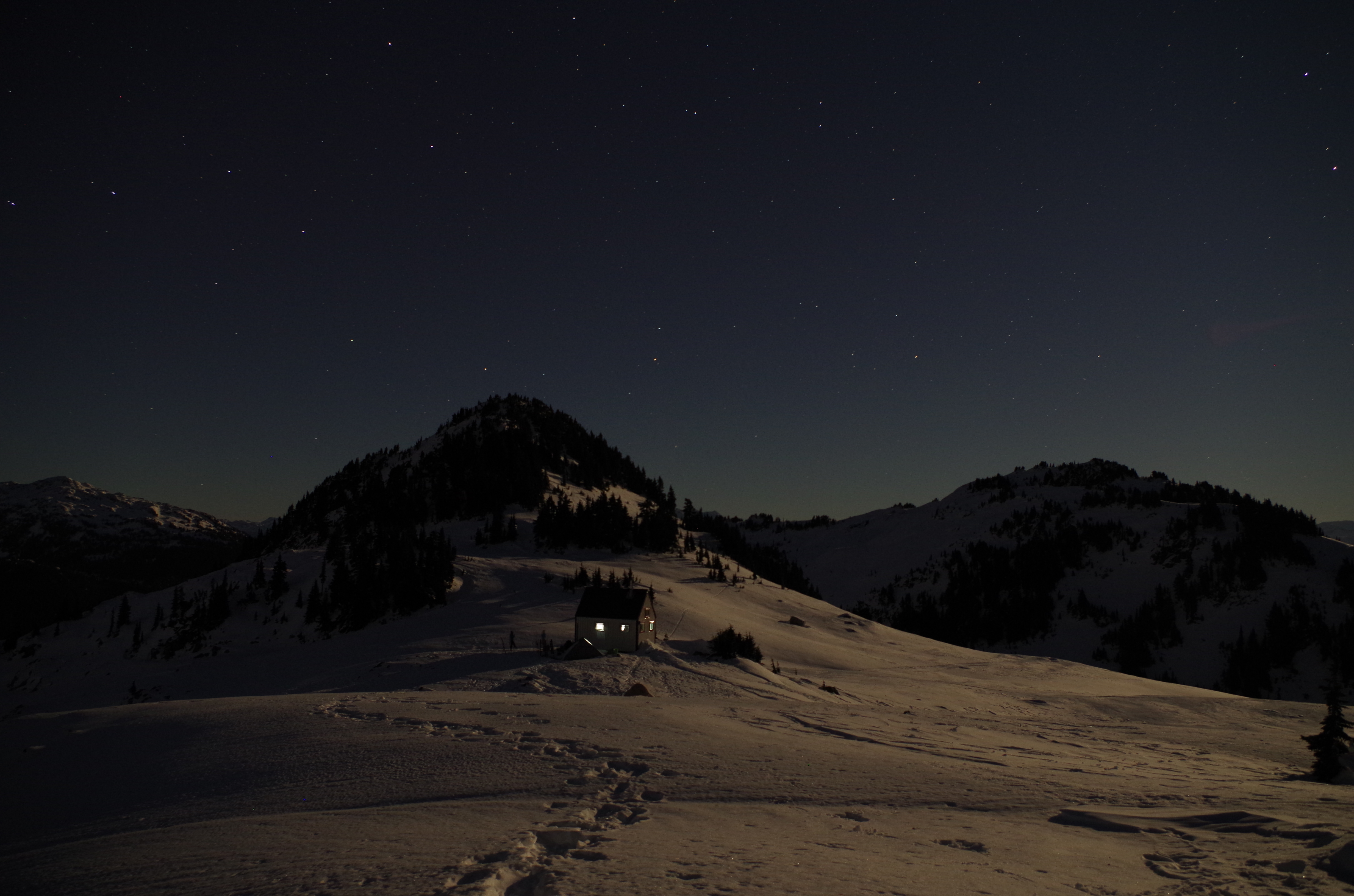 Brew Hut and night sky