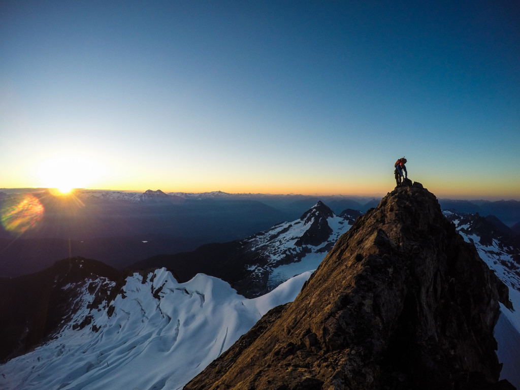 Kevin traversing the exposed ridge leading to Dione and Tantalus. Photo: Matteo Agnoloni