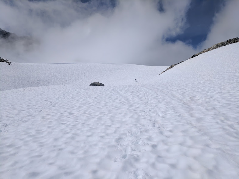 boot skiing down