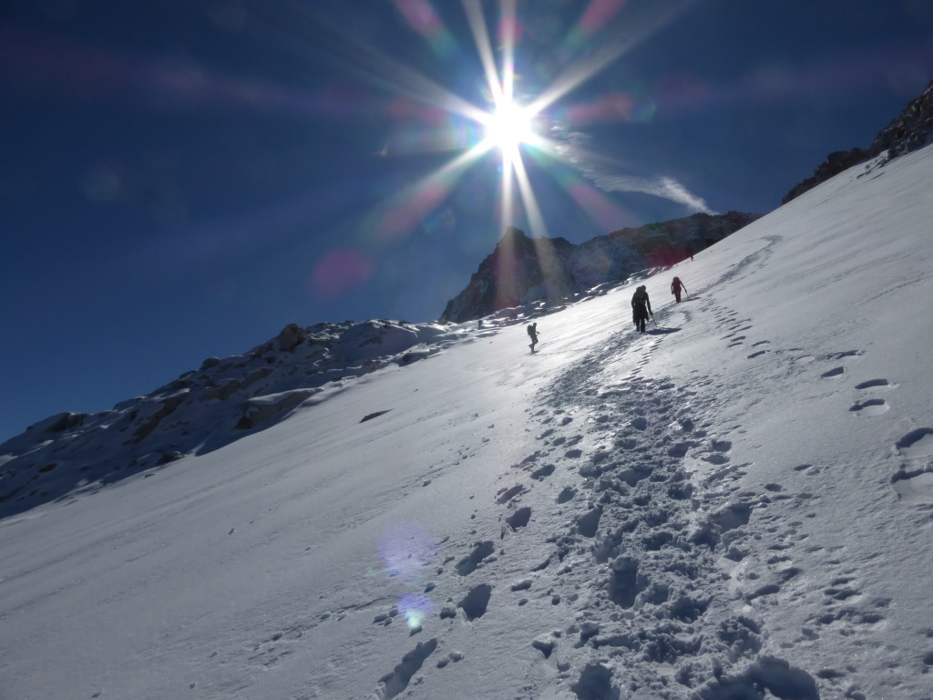 Marching up to the Aneto´s summit