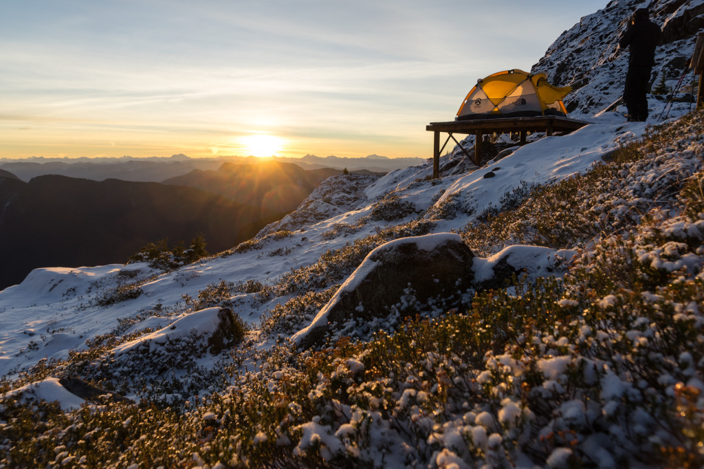 Golden morning light over the campsite. @ChangCJ_