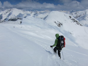 Skiing down from Cirque sub-peak