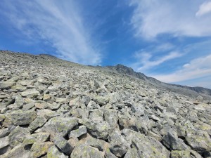 more boulders to get to the true summit