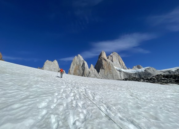 Approaching de l’S via the glacier.