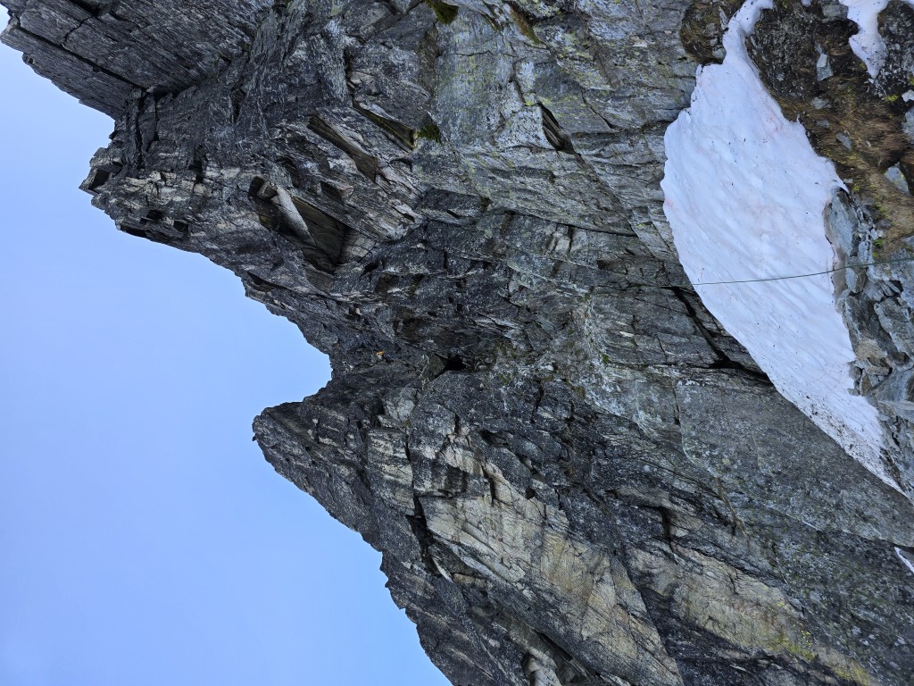 This gulley marks a key leftward deviation near the top of the lower rib. I suspect that sticking to the rib directly will bring you into much harder terrain.