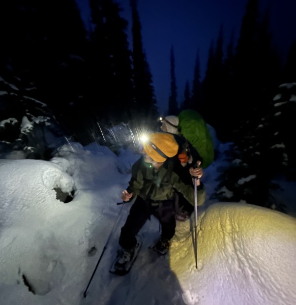The second group rocks their snowshoes. PC: Sophie Wigman