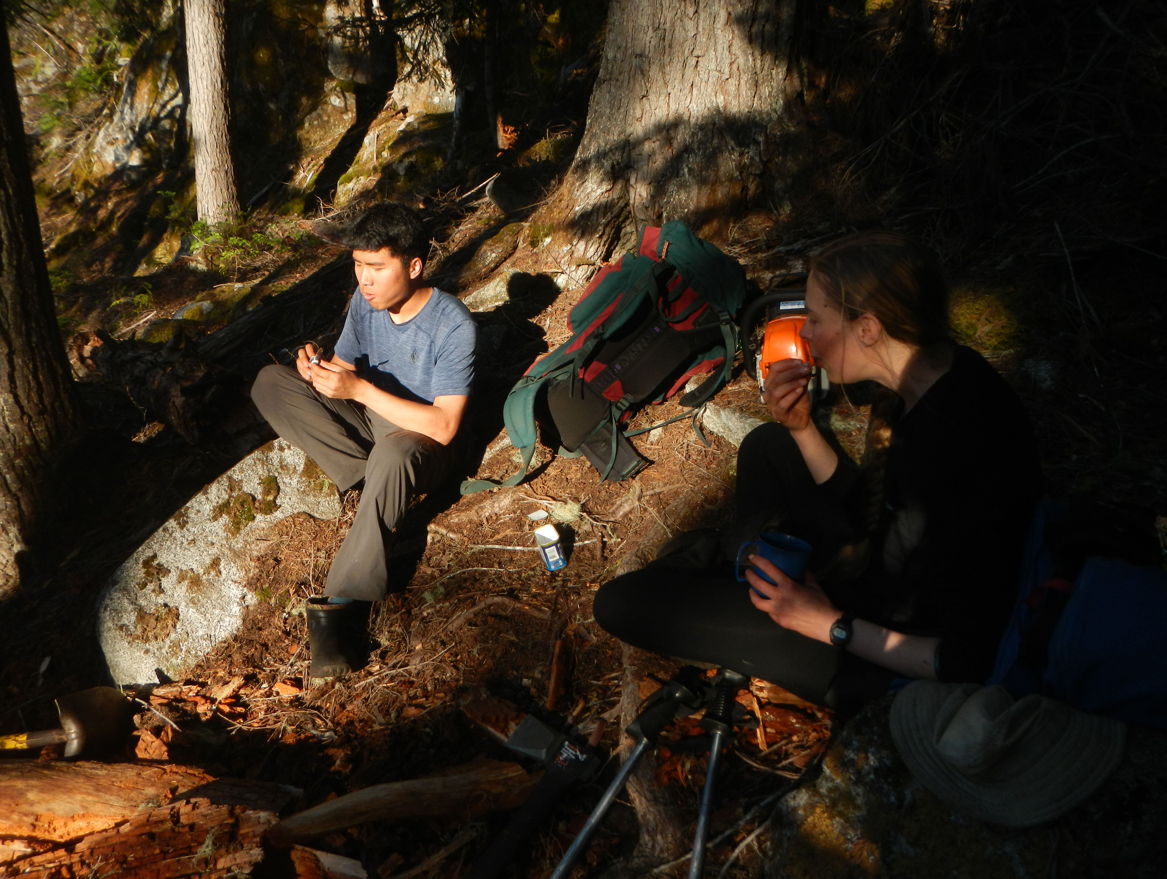 A desprate scene on the trail with sensational lighting (Aaron L)